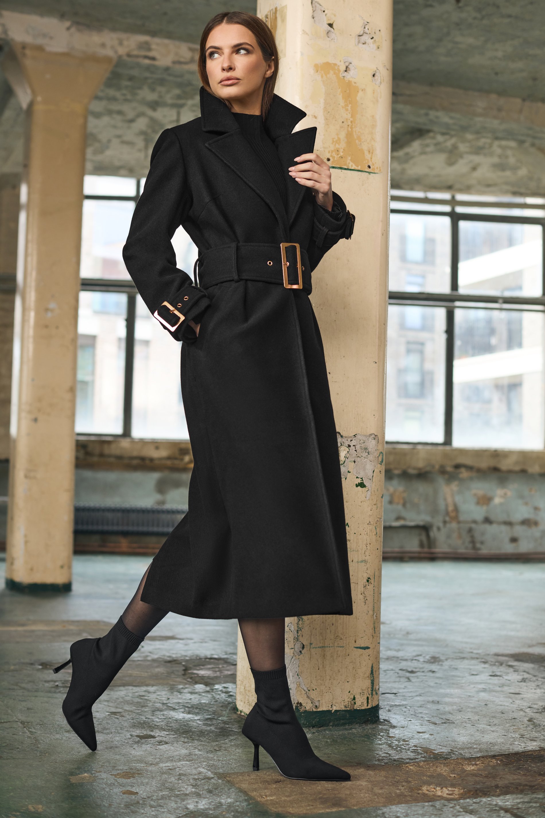 STAR Black Buckle Wrap Coat | STAR x JM 1