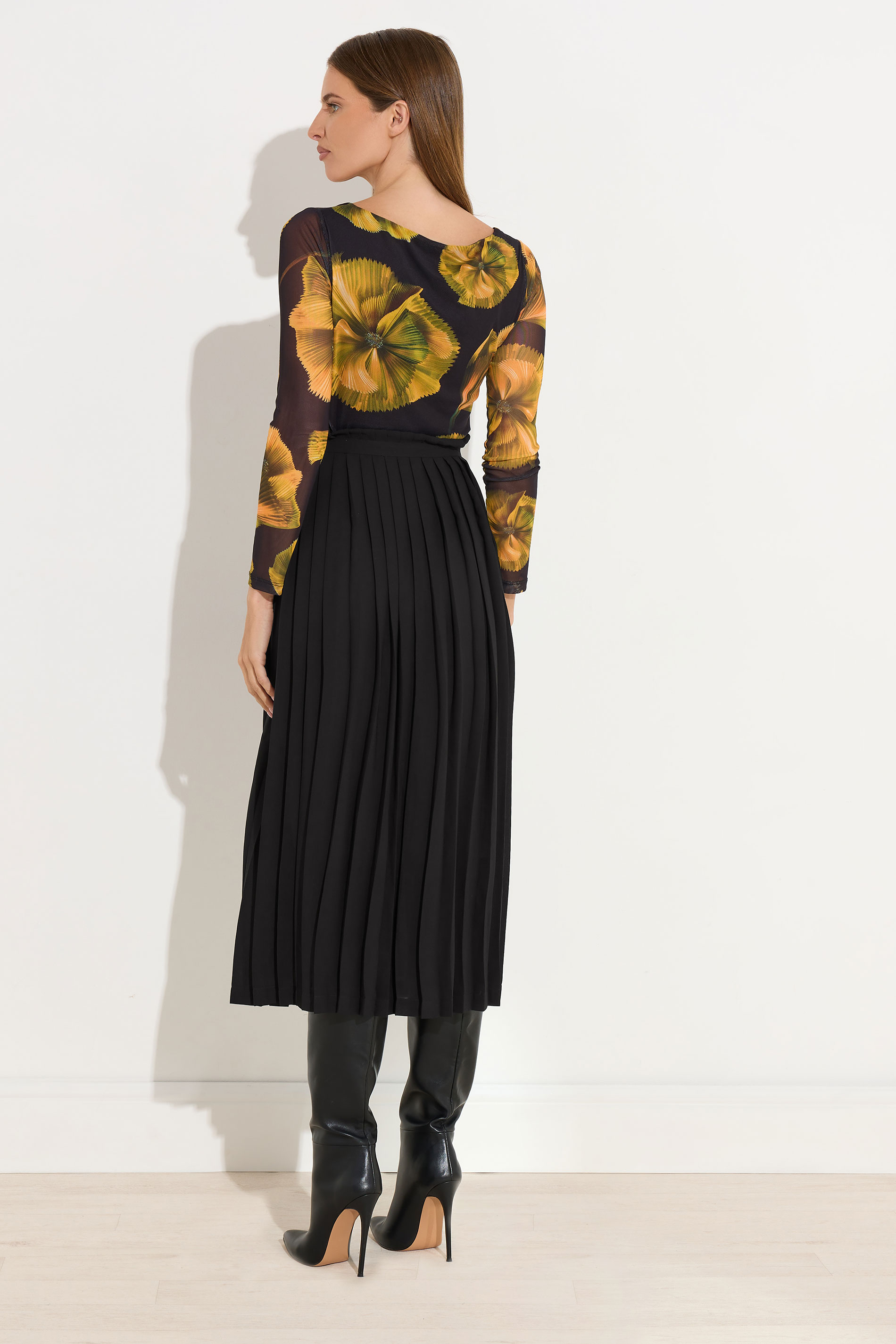 STAR Black Pleated Belt Buckle Maxi Skirt | StarByJM 5