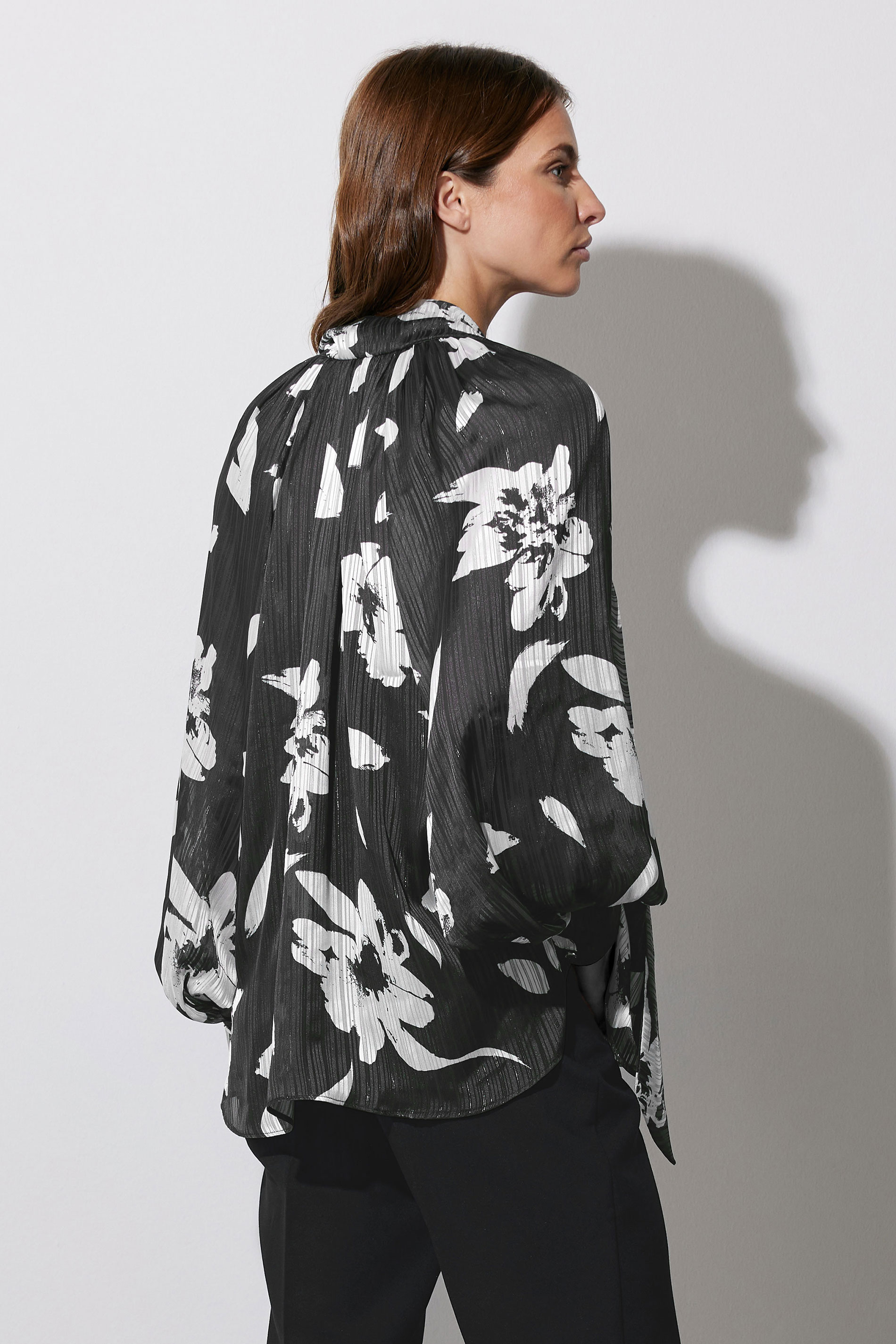 STAR Grey & White Floral Print Blouse | StarByJM 4